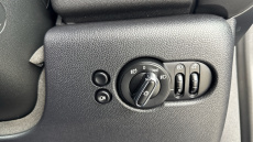 MINI Hatchback 1.5 Cooper Exclusive 3dr Auto Petrol Hatchback